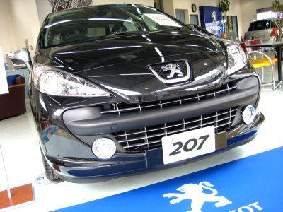 祝日営業いたします　2/11 （水）