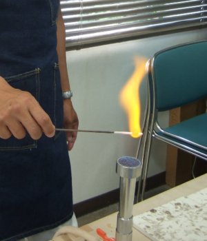 勾玉作り体験