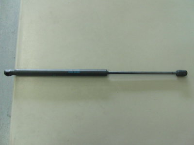 テールゲートダンパー