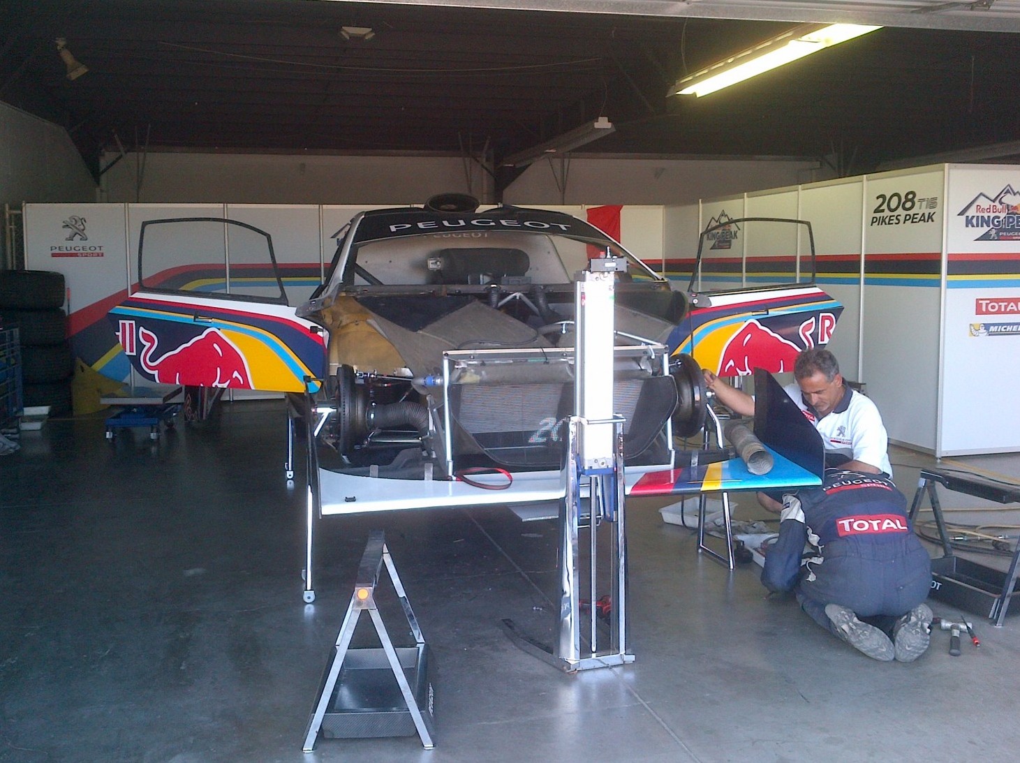 PEUGEOT 208 T16 PIKES PEAK 