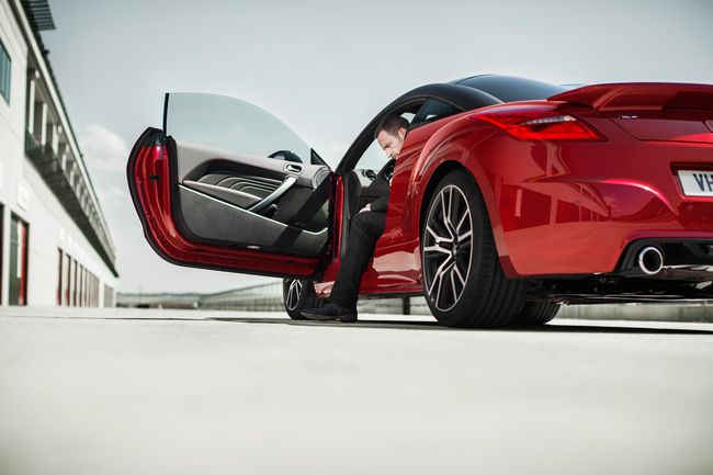 RCZ R に乗ってみませんか?