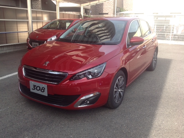 New PEUGEOT 308デビュー