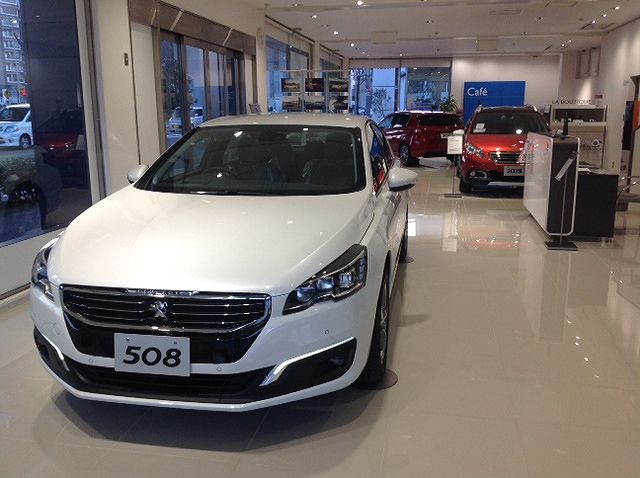 ショールーム入れ替えました