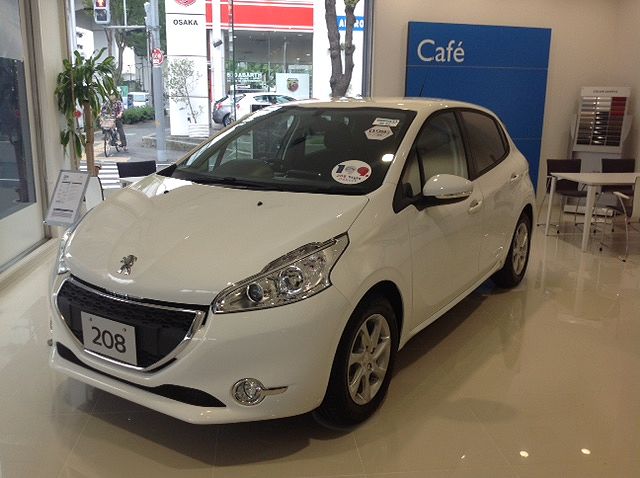 ショールーム展示車入れ替えました