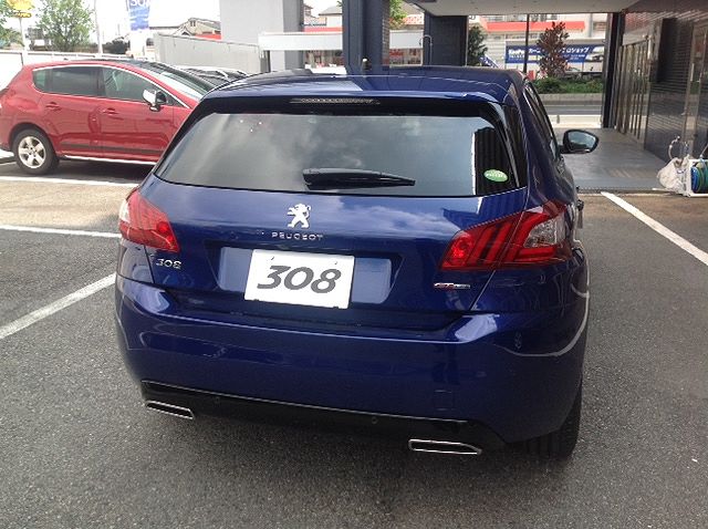 308 GT Line 到着しました