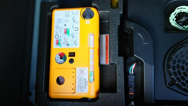 スペアータイヤ