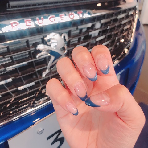 プジョーを意識して