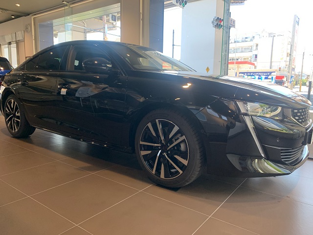 展示車入れ替え中