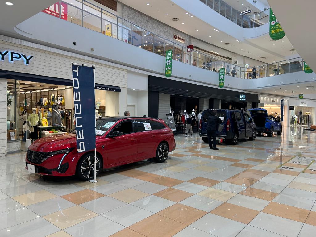 出張展示会開催中です